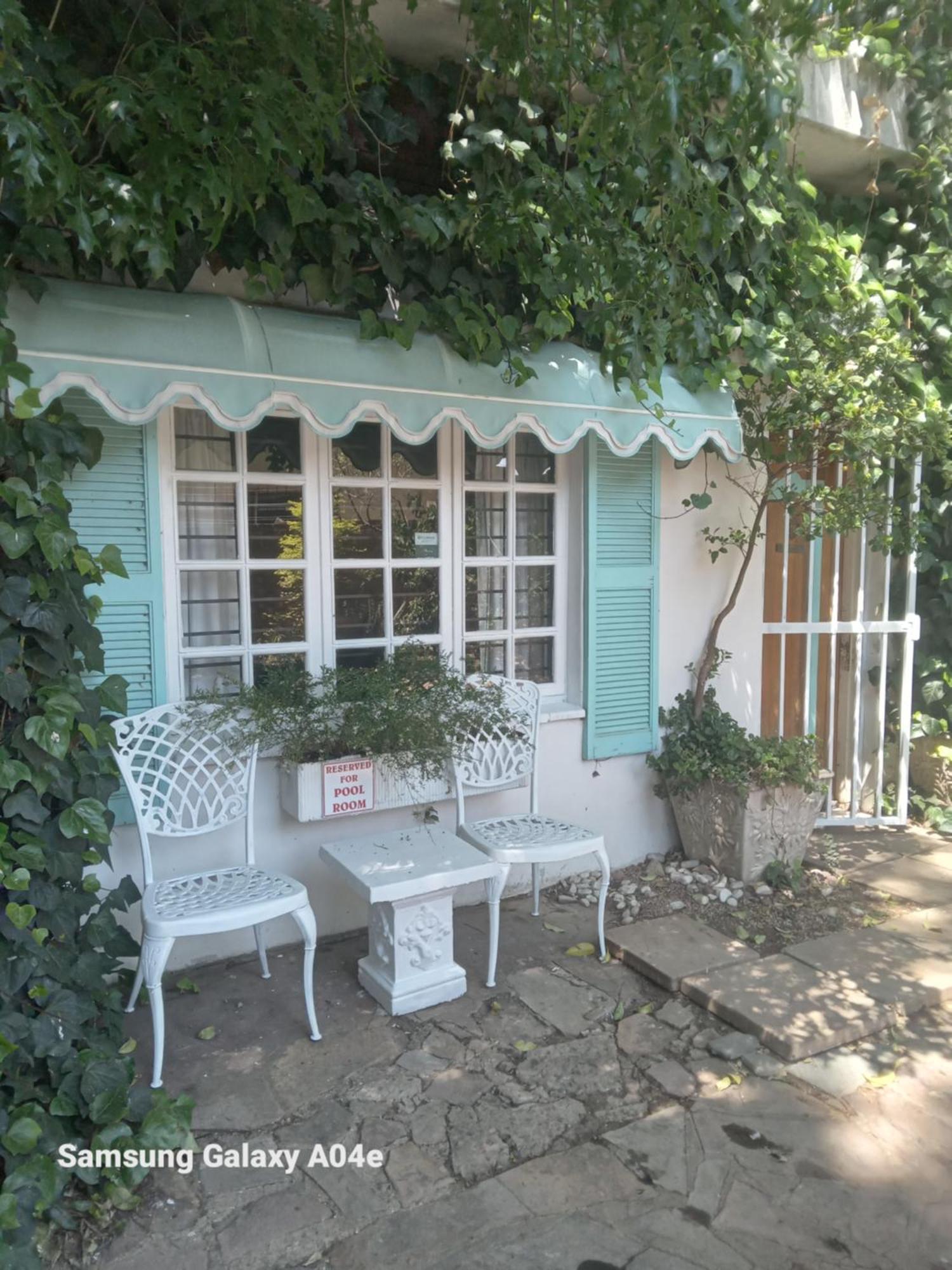 Emerald Guest House Springs מראה חיצוני תמונה
