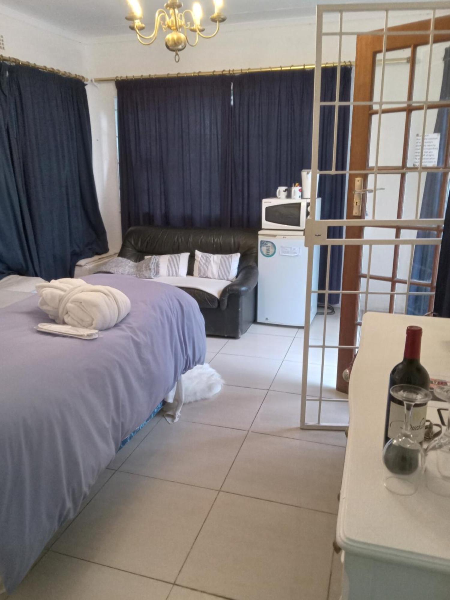 Emerald Guest House Springs מראה חיצוני תמונה