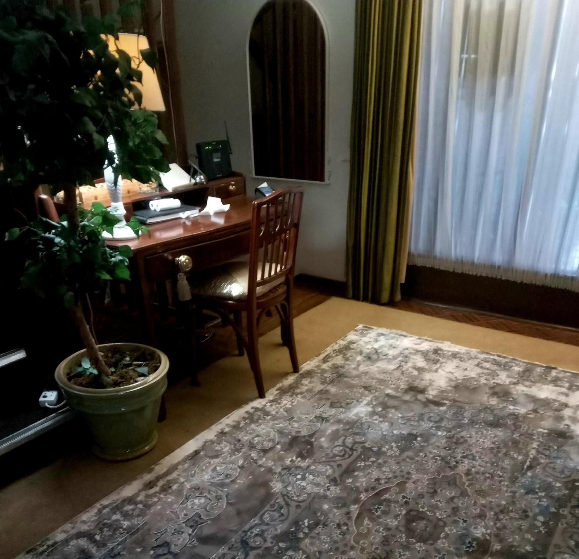 Emerald Guest House Springs מראה חיצוני תמונה